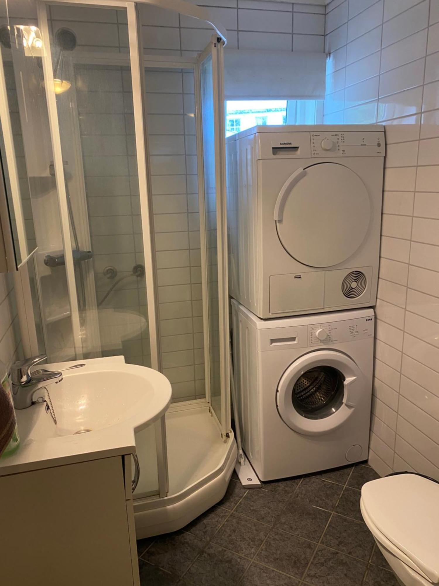Sentralt Leilighet Alesund Bagian luar foto